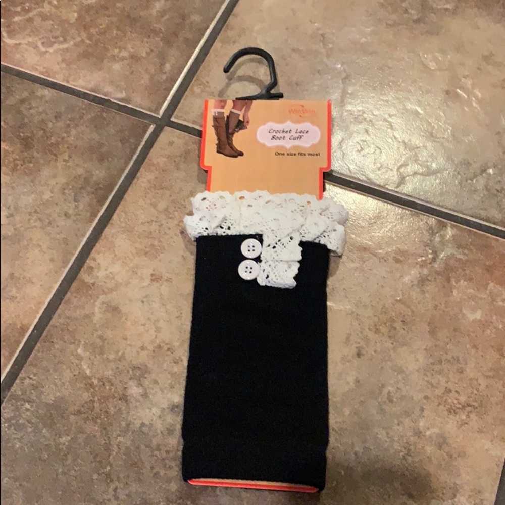 New -Women’s Lace Boot Cuff